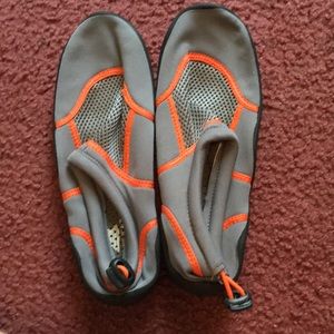 Water shoes